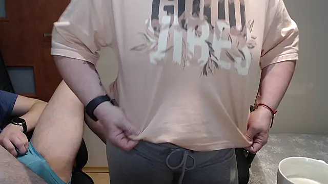 Snapshot of JoannaAndNeighbour chatting on 10, 1, 2025 JoannaAndNeighbour online show from 10, 1, 2025