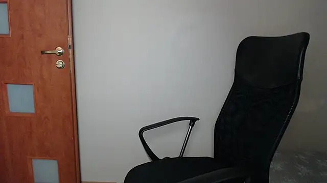 Snapshot of JoannaAndNeighbour chatting on 20, 1, 2025 JoannaAndNeighbour online show from 20, 1, 2025