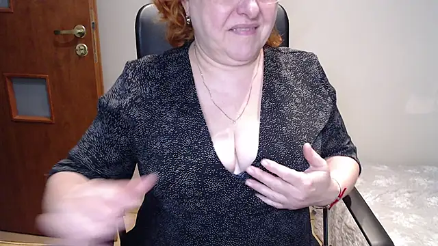 Snapshot of JoannaAndNeighbour chatting on 29, 1, 2025 JoannaAndNeighbour online show from 29, 1, 2025