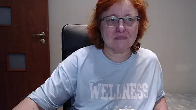 Snapshot of JoannaAndNeighbour chatting on 31, 1, 2025 JoannaAndNeighbour online show from 31, 1, 2025