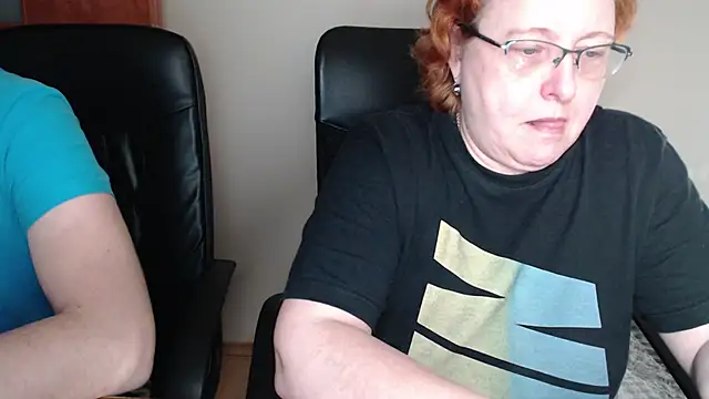 Snapshot of JoannaAndNeighbour chatting on 17, 2, 2025 JoannaAndNeighbour online show from 17, 2, 2025