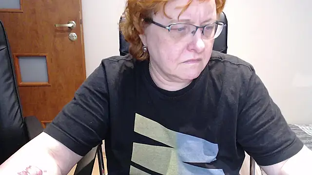 Snapshot of JoannaAndNeighbour chatting on 17, 2, 2025 JoannaAndNeighbour online show from 17, 2, 2025