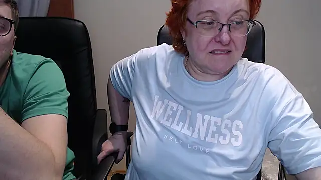 Snapshot of JoannaAndNeighbour chatting on 24, 2, 2025 JoannaAndNeighbour online show from 24, 2, 2025