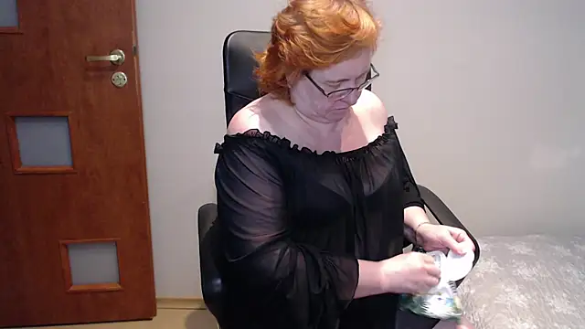 Snapshot of JoannaAndNeighbour chatting on 21, 3, 2025 JoannaAndNeighbour online show from 21, 3, 2025