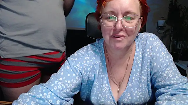 Snapshot of JoannaAndNeighbour chatting on 15, 11, 2025 JoannaAndNeighbour online show from 15, 11, 2025