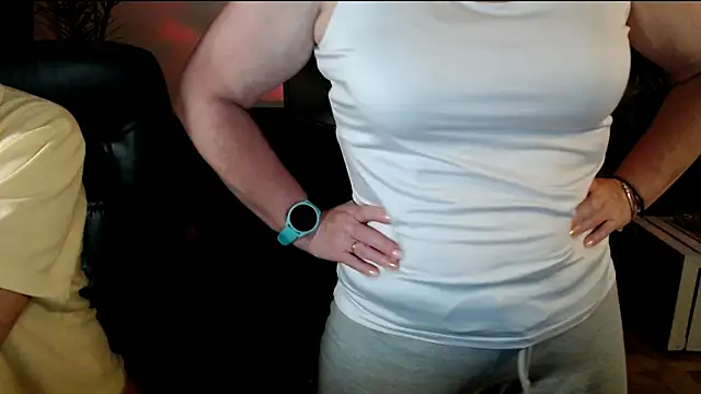 Snapshot of JoannaAndNeighbour chatting on 30, 11, 2025 JoannaAndNeighbour online show from 30, 11, 2025