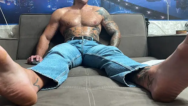 Snapshot of Mr_YourGod chatting on 14, 10, 2025 Mr YourGod online show from 14, 10, 2025