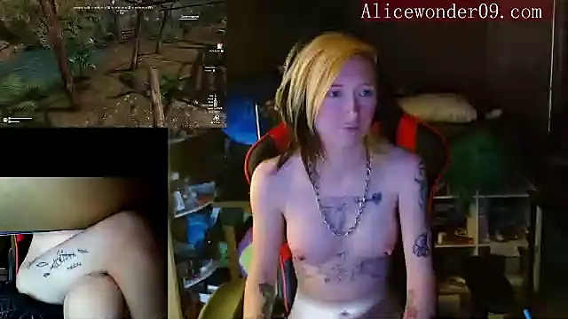 Snapshot of alicewonder09 chatting on 10, 12, 2024 alicewonder09 online show from 10, 12, 2024