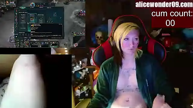 Snapshot of alicewonder09 chatting on 8, 1, 2025 alicewonder09 online show from 8, 1, 2025