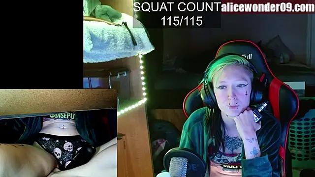 Snapshot of alicewonder09 chatting on 9, 9, 2025 alicewonder09 online show from 9, 9, 2025