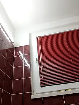 Snapshot of Viola_sweet_honey chatting on 4, 11, 2025 Viola sweet honey online show from 4, 11, 2025