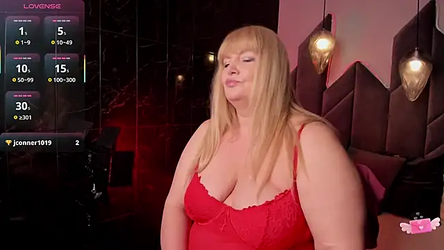 Snapshot of NicoleKind chatting on 24, 2, 2026 NicoleKind online show from 24, 2, 2026