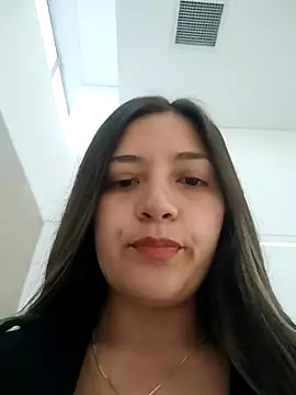 alana 69 online show from 17, 9, 2025