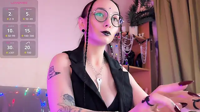 Snapshot of Jinhee_Noir chatting on 13, 12, 2025 Jinhee Noir online show from 13, 12, 2025