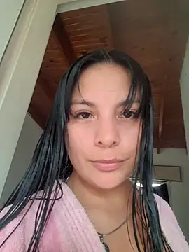 Snapshot of ZaraHoney chatting on 1, 3, 2025 ZaraHoney online show from 1, 3, 2025