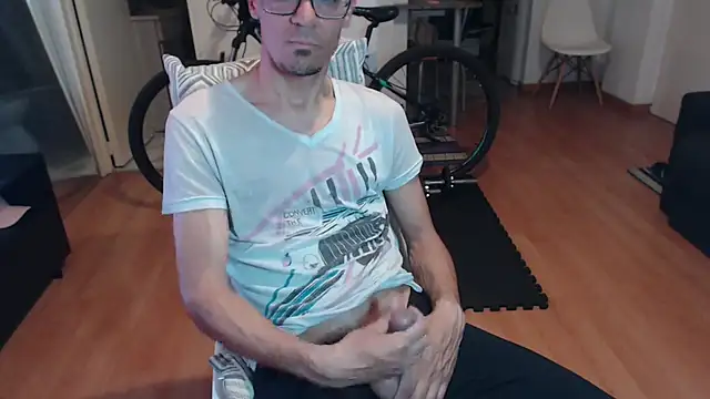 Snapshot of guachin_hunk chatting on 22, 9, 2025 guachin hunk online show from 22, 9, 2025