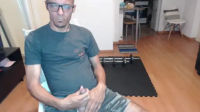 Snapshot of guachin_hunk chatting on 16, 10, 2025 guachin hunk online show from 16, 10, 2025