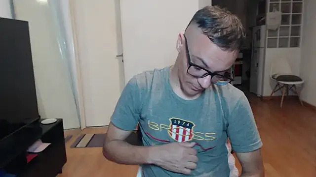 guachin hunk online show from 14, 5, 2026