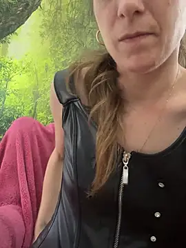 LadyChantale online show from 13, 1, 2025