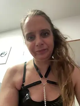 Snapshot of LadyChantale chatting on 20, 5, 2026 LadyChantale online show from 20, 5, 2026