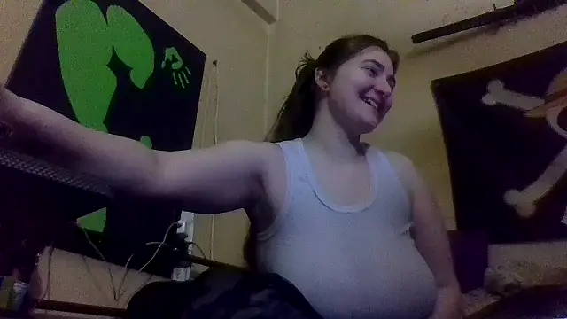 Snowbunnycake 131 online show from 31, 12, 2024