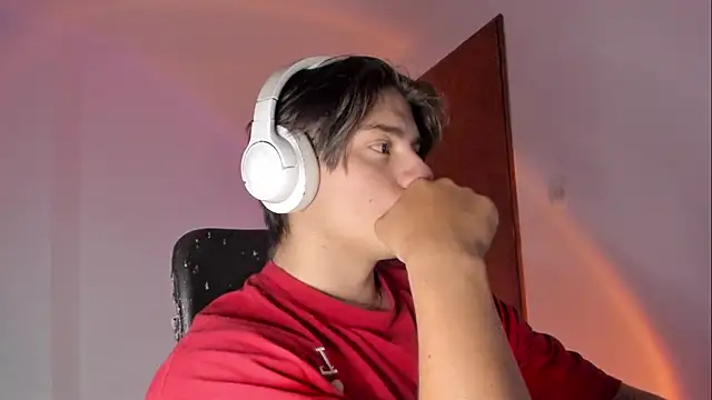 Snapshot of Giordano_Russo chatting on 3, 4, 2026 Giordano Russo online show from 3, 4, 2026