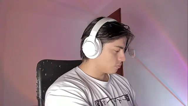 Snapshot of Giordano_Russo chatting on 11, 4, 2026 Giordano Russo online show from 11, 4, 2026