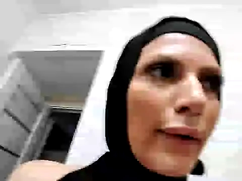 Snapshot of GumusGuray chatting on 6, 3, 2025 GumusGuray online show from 6, 3, 2025