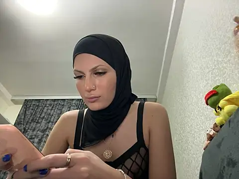 Snapshot of GumusGuray chatting on 6, 3, 2025 GumusGuray online show from 6, 3, 2025