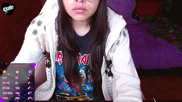 MidoriQuiinn online show from 11, 11, 2025