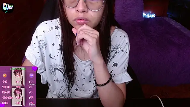 MidoriQuiinn online show from 4, 6, 2026
