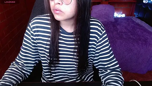 MidoriQuiinn online show from 18, 6, 2026