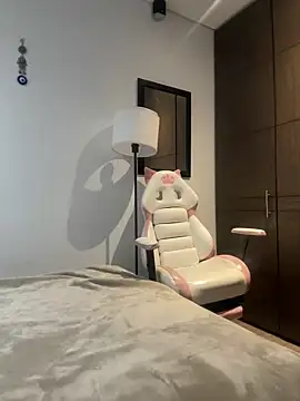 Snapshot of oriana_zoeee chatting on 12, 12, 2024 oriana zoeee online show from 12, 12, 2024