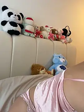 Snapshot of oriana_zoeee chatting on 12, 2, 2026 oriana zoeee online show from 12, 2, 2026