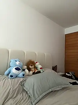 oriana zoeee online show from 5, 4, 2026