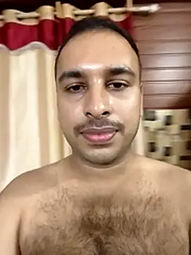 Snapshot of vishnuvinod_india chatting on 7, 11, 2025 vishnuvinod india online show from 7, 11, 2025