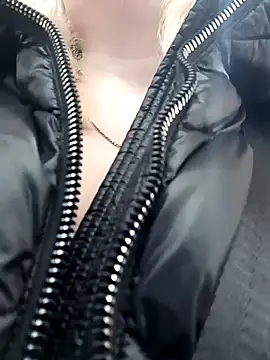 Snapshot of Arina_smiles chatting on 9, 2, 2025 Arina smiles online show from 9, 2, 2025