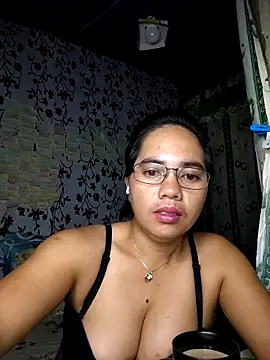 Snapshot of lovely_samxxx24 chatting on 18, 9, 2025 lovely samxxx24 online show from 18, 9, 2025