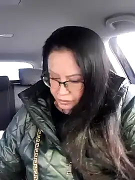 x  KHALEESI  x online show from 14, 1, 2025