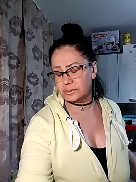 x  KHALEESI  x online show from 10, 2, 2025