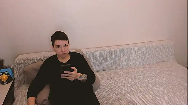 Snapshot of secret_dreams__ chatting on 9, 2, 2026 secret dreams online show from 9, 2, 2026