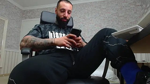 JonahHunt online show from 22, 2, 2025