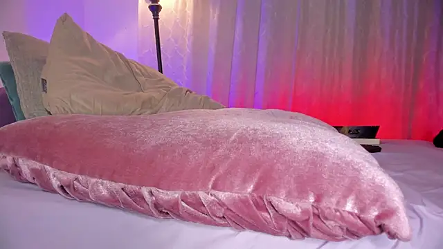Snapshot of hot_booty_ chatting on 7, 3, 2025 hot booty online show from 7, 3, 2025