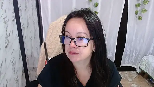 Snapshot of Sonialorens_ chatting on 1, 3, 2025 Sonialorens online show from 1, 3, 2025