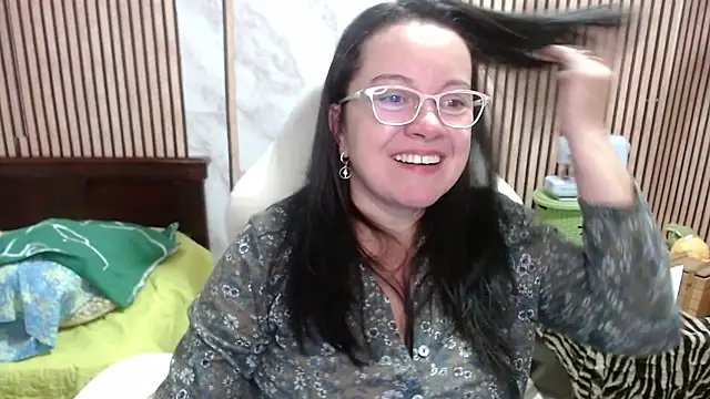 Sonialorens  online show from 18, 6, 2026