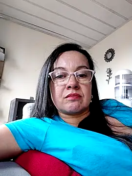 Sonialorens  online show from 25, 6, 2026