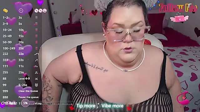 Snapshot of GiannaMorrys chatting on 11, 2, 2025 GiannaMorrys online show from 11, 2, 2025