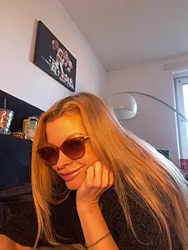 Lisavontease online show from 21, 2, 2026