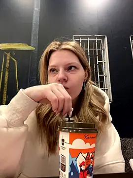 Snapshot of MaryHiggins chatting on 13, 1, 2026 MaryHiggins online show from 13, 1, 2026