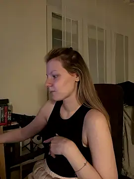 Snapshot of MaryHiggins chatting on 15, 1, 2026 MaryHiggins online show from 15, 1, 2026